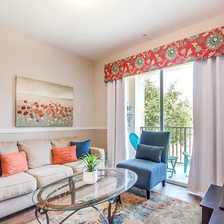 Spacious Vista Cay Condo, Near Resort Pool